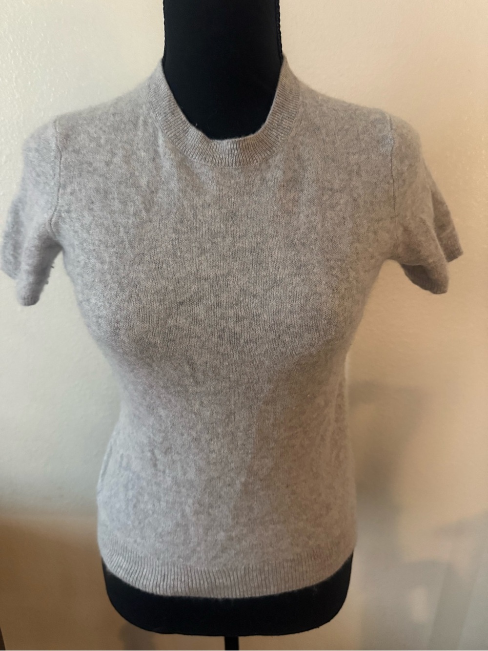 Caslon one hundred percent cashmere Gray capsule elevated basic Top